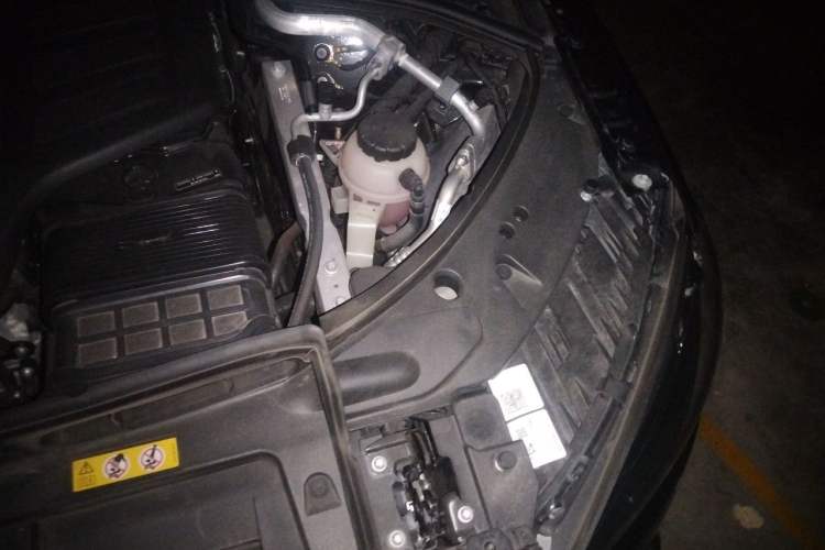 Used Mercedes-Benz S-Class 2025 S 400 L Business Model Engine Bay Left
