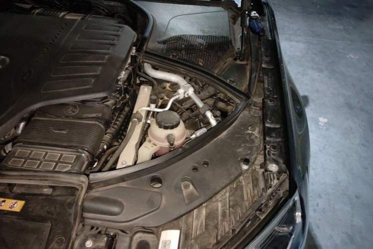 Used Mercedes-Benz S-Class 2025 S 400 L Business Model Engine Bay Left