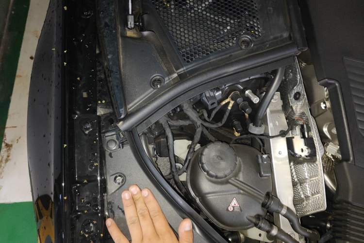 Used Mercedes-Benz S-Class 2025 S 400 L Business Model Engine Bay Right