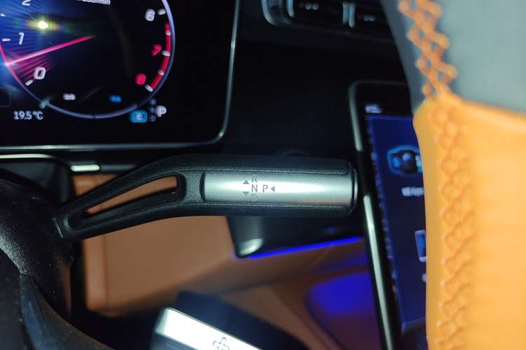 Used Mercedes-Benz S-Class 2025 S 400 L Business Model Gear Lever