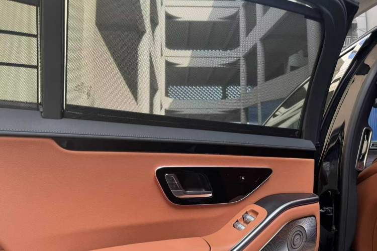 Used Mercedes-Benz S-Class 2025 S 400 L Business Model Interior 10