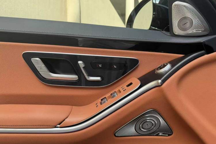 Used Mercedes-Benz S-Class 2025 S 400 L Business Model Interior 7