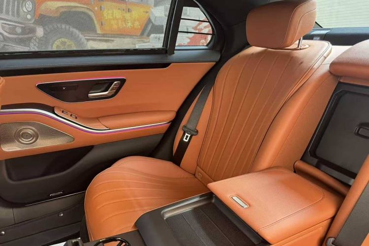 Used Mercedes-Benz S-Class 2025 S 400 L Business Model Interior 9