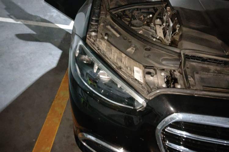 Used Mercedes-Benz S-Class 2025 S 400 L Business Model Right Front Headlight