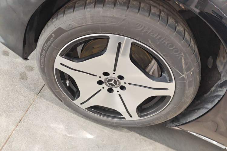 Used Mercedes-Benz S-Class 2026 S 400 L Special Edition Exterior 4