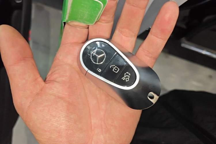 Used Mercedes-Benz S-Class 2026 S 400 L Special Edition Vehicle Key