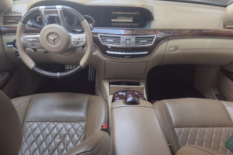 Used Mercedes-Benz S-Class AMG 2007 AMG S 65 Center Console