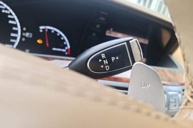 Used Mercedes-Benz S-Class AMG 2007 AMG S 65 Gear Lever