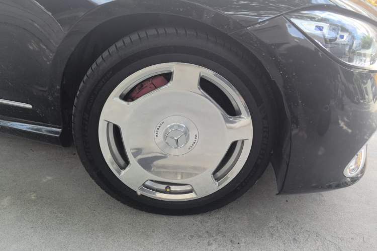Used Mercedes-Benz S-Class AMG 2007 AMG S 65 Right Front Wheel Hub