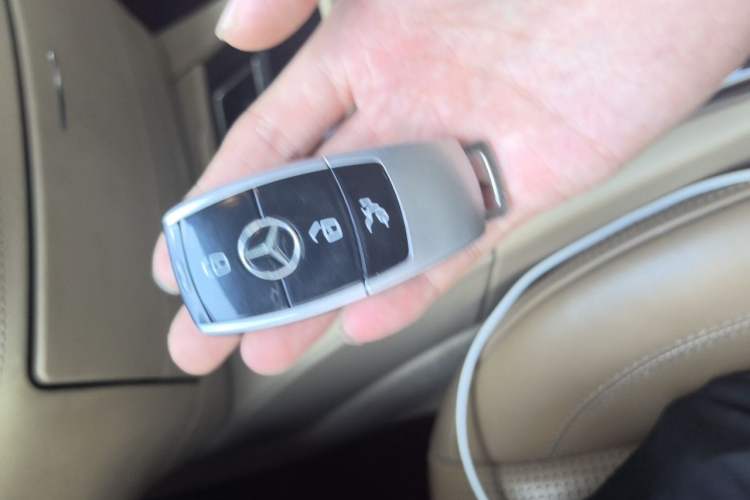 Used Mercedes-Benz S-Class AMG 2007 AMG S 65 Vehicle Key