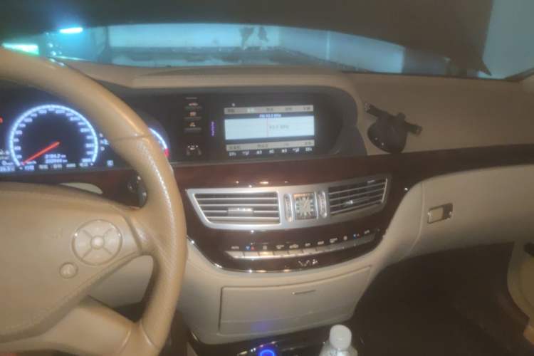 Used Mercedes-Benz S-Class AMG 2010 AMG S 65 Audio And AC Panel