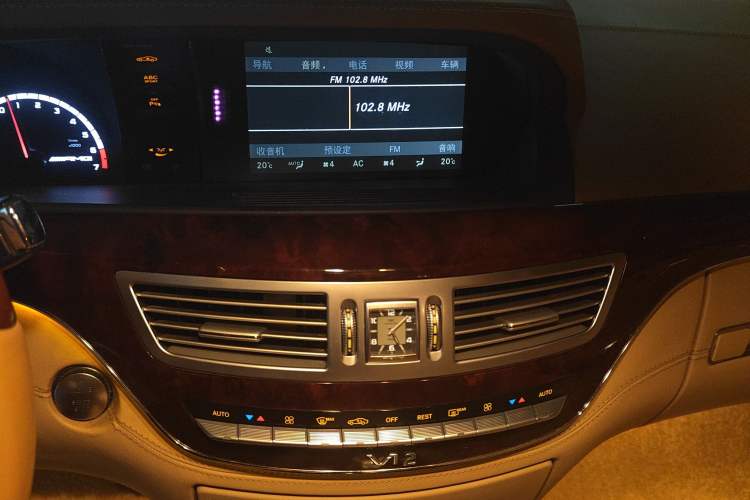 Used Mercedes-Benz S-Class AMG 2010 AMG S 65 Audio And AC Panel