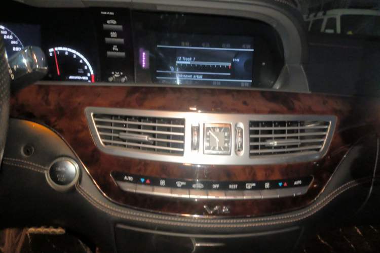 Used Mercedes-Benz S-Class AMG 2010 AMG S 65 Audio And AC Panel