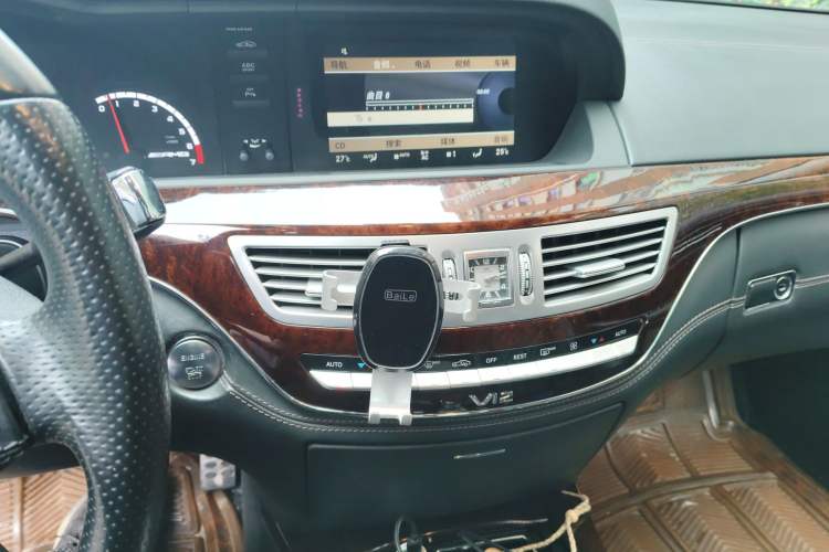 Used Mercedes-Benz S-Class AMG 2010 AMG S 65 Audio And AC Panel