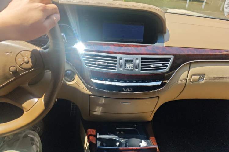 Used Mercedes-Benz S-Class AMG 2010 AMG S 65 Audio And AC Panel