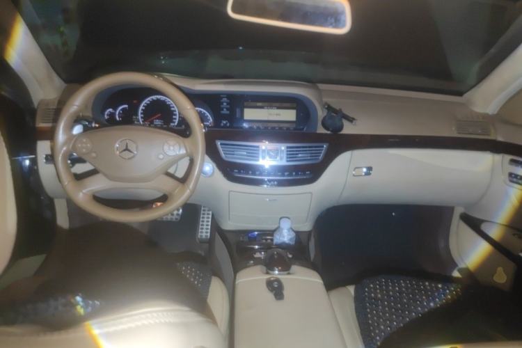 Used Mercedes-Benz S-Class AMG 2010 AMG S 65 Center Console