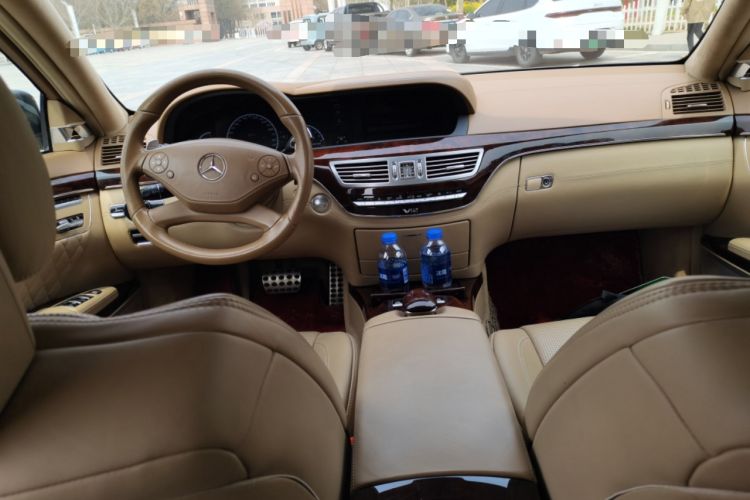 Used Mercedes-Benz S-Class AMG 2010 AMG S 65 Center Console