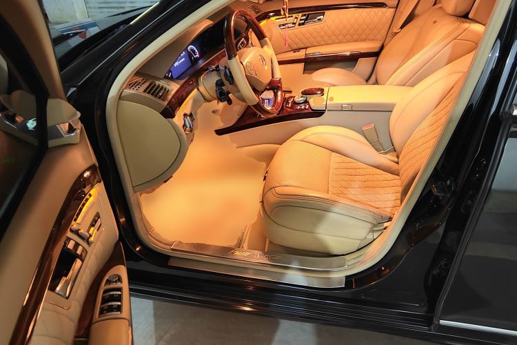 Used Mercedes-Benz S-Class AMG 2010 AMG S 65 Driver Seat