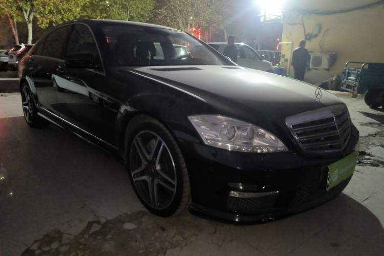 Used Mercedes-Benz S-Class AMG 2010 AMG S 65 Front Right 45 Deg