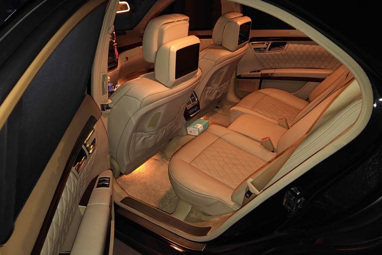 Used Mercedes-Benz S-Class AMG 2010 AMG S 65 Left Rear Seat