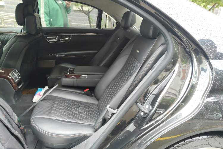 Used Mercedes-Benz S-Class AMG 2010 AMG S 65 Left Rear Seat