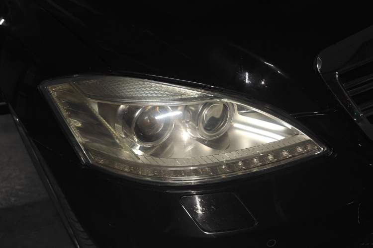 Used Mercedes-Benz S-Class AMG 2010 AMG S 65 Right Front Headlight