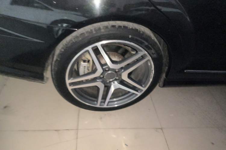 Used Mercedes-Benz S-Class AMG 2010 AMG S 65 Right Rear Wheel Hub
