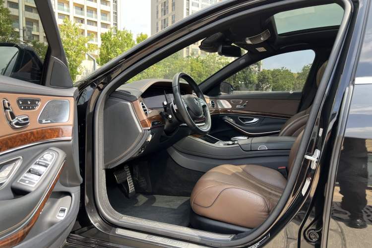 Used Mercedes-Benz S-Class AMG 2014 AMG S 63 L 4MATIC Interior 1