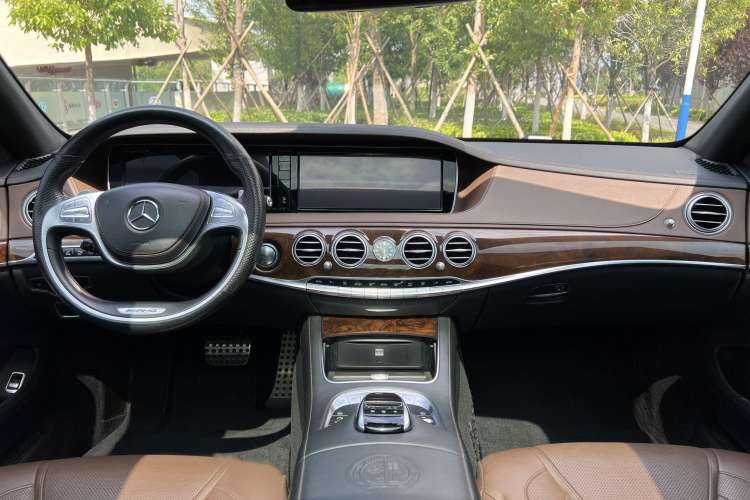 Used Mercedes-Benz S-Class AMG 2014 AMG S 63 L 4MATIC Interior 2