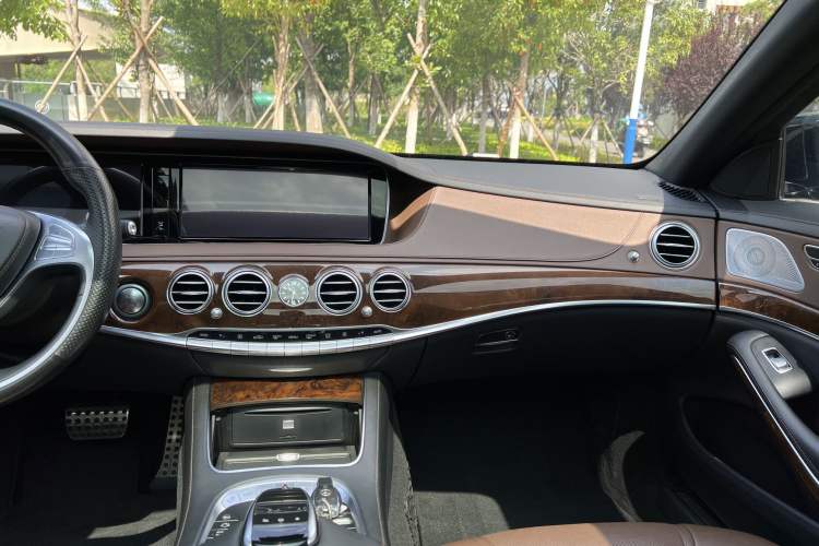 Used Mercedes-Benz S-Class AMG 2014 AMG S 63 L 4MATIC Interior 8