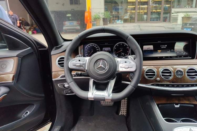 Used Mercedes-Benz S-Class AMG 2014 AMG S 63 L 4MATIC Steering Wheel