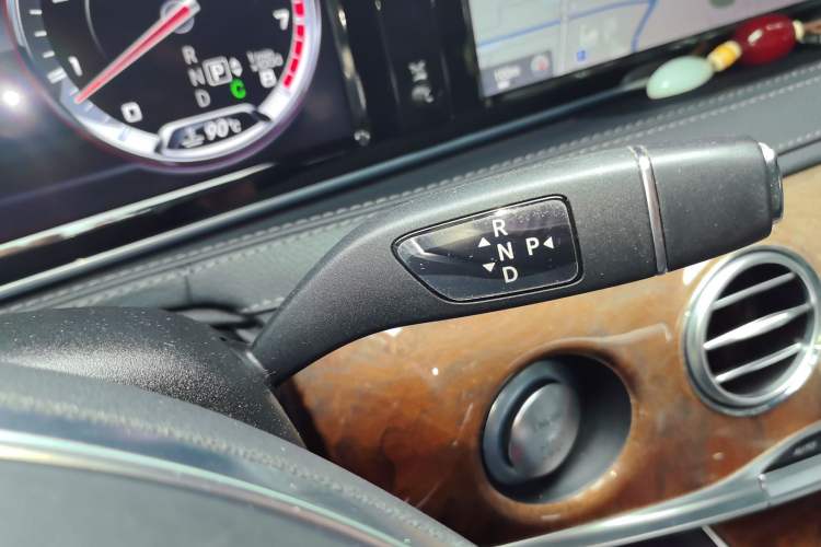 Used Mercedes-Benz S-Class AMG 2014 AMG S 63 L 4MATIC Gear Lever