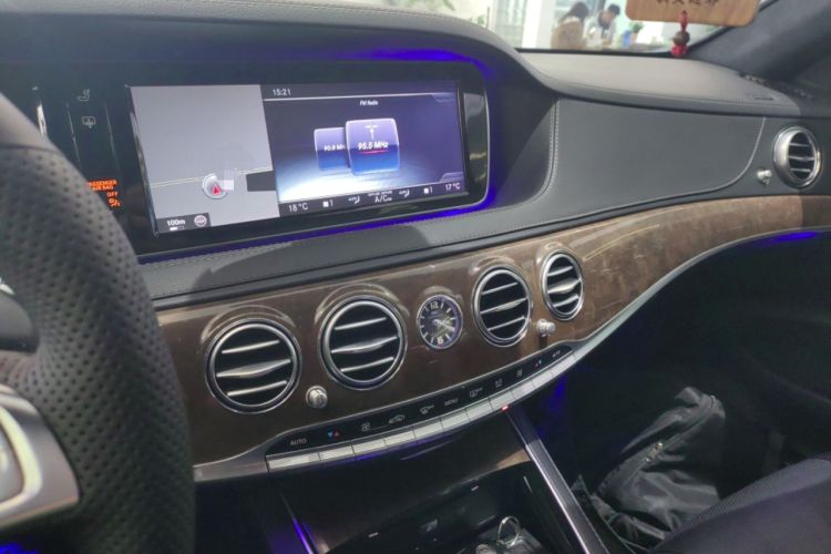 Used Mercedes-Benz S-Class AMG 2015 AMG S 63 L 4MATIC Audio And AC Panel
