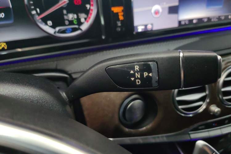 Used Mercedes-Benz S-Class AMG 2015 AMG S 63 L 4MATIC Gear Lever