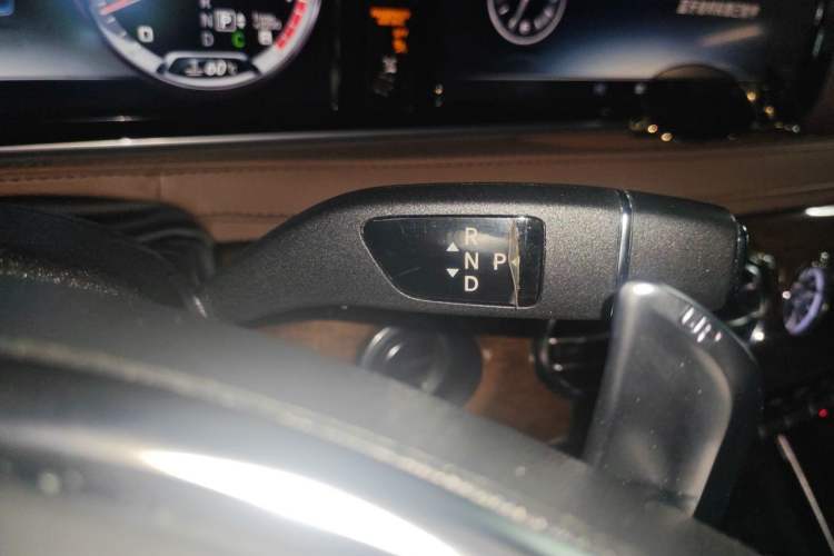 Used Mercedes-Benz S-Class AMG 2015 AMG S 63 L 4MATIC Gear Lever