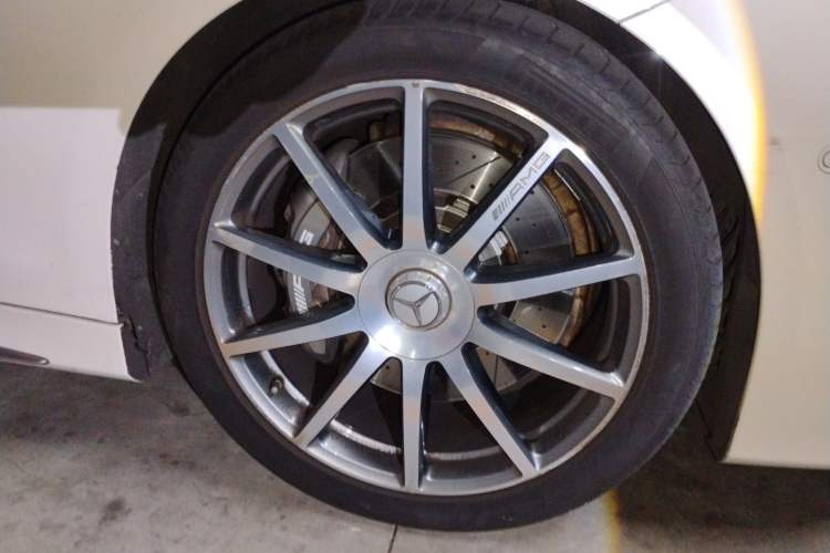Used Mercedes-Benz S-Class AMG 2015 AMG S 63 4MATIC Coupe Right Front Wheel Hub