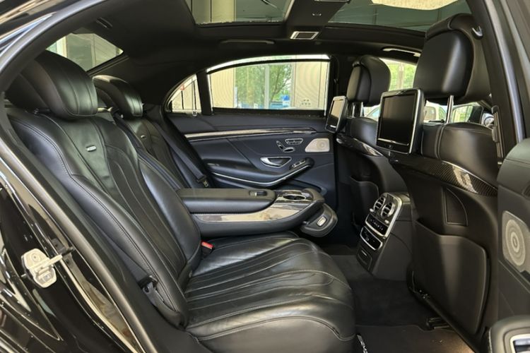Used Mercedes-Benz S-Class AMG 2016 AMG S 63 L 4MATIC Interior 3