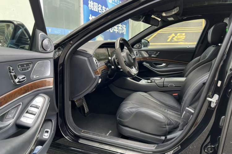 Used Mercedes-Benz S-Class AMG 2016 AMG S 63 L 4MATIC Interior 4