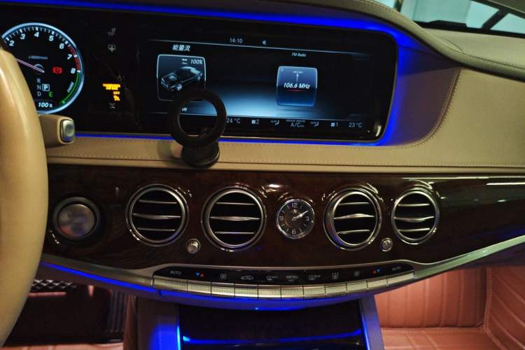 Used Mercedes-Benz S-Class New Energy 2016 S 500 e L Audio And AC Panel