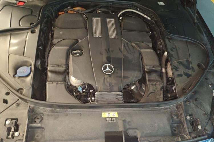 Used Mercedes-Benz S-Class New Energy 2016 S 500 e L Engine Bay