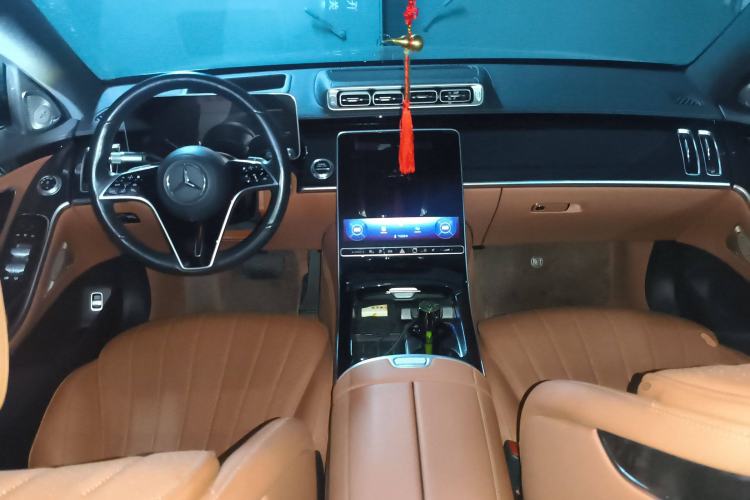 Used Mercedes-Benz S-Class New Energy 2023 S 450 e L Plug-in Hybrid Sedan Center Console