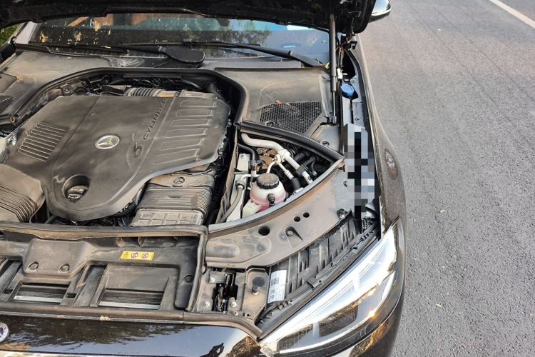 Used Mercedes-Benz S-Class New Energy 2023 S 450 e L Plug-in Hybrid Sedan Engine Bay Left