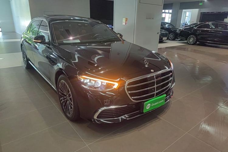 Used Mercedes-Benz S-Class New Energy 2023 S 450 e L Plug-in Hybrid Sedan Front Right 45 Deg