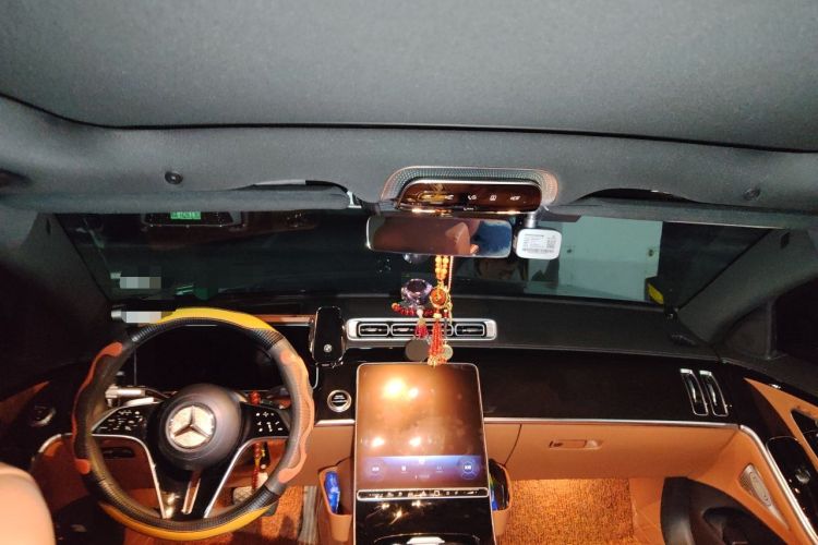 Used Mercedes-Benz S-Class New Energy 2023 S 450 e L Plug-in Hybrid Sedan Headliner