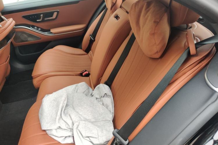 Used Mercedes-Benz S-Class New Energy 2023 Refresh S 450 e L Plug-in Hybrid Sedan Left Rear Seat