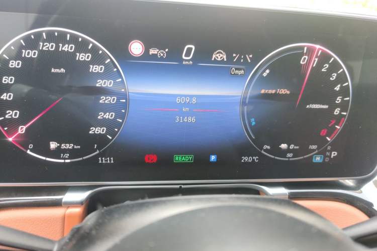 Used Mercedes-Benz S-Class New Energy 2023 Refresh S 450 e L Plug-in Hybrid Sedan Odometer Close Up