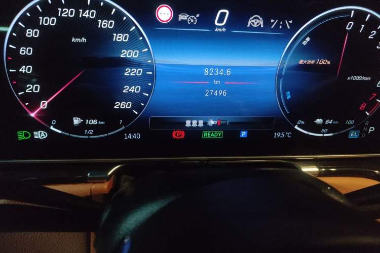 Used Mercedes-Benz S-Class New Energy 2023 S 450 e L Plug-in Hybrid Sedan Odometer Close Up