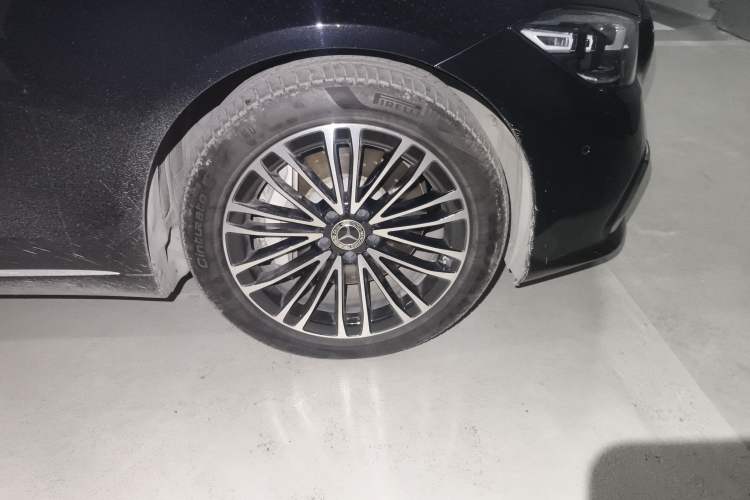 Used Mercedes-Benz S-Class New Energy 2023 S 450 e L Plug-in Hybrid Sedan Right Front Wheel Hub