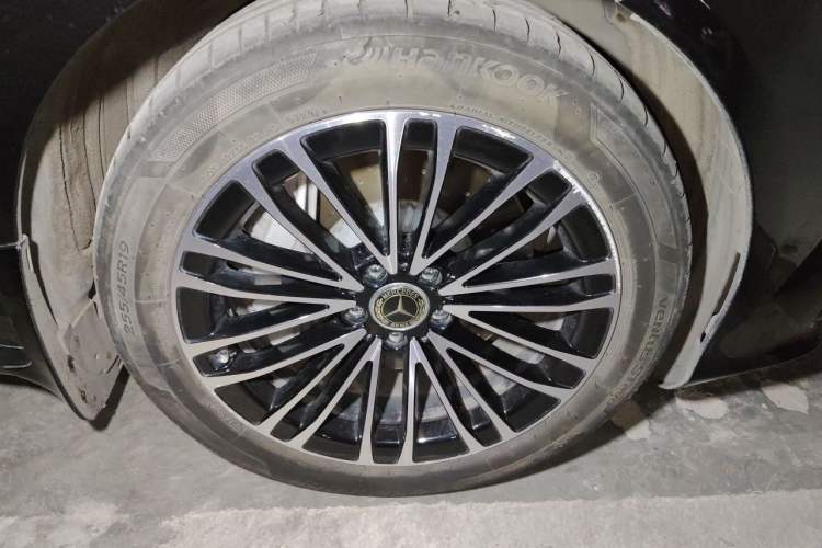 Used Mercedes-Benz S-Class New Energy 2023 S 450 e L Plug-in Hybrid Sedan Right Front Wheel Hub