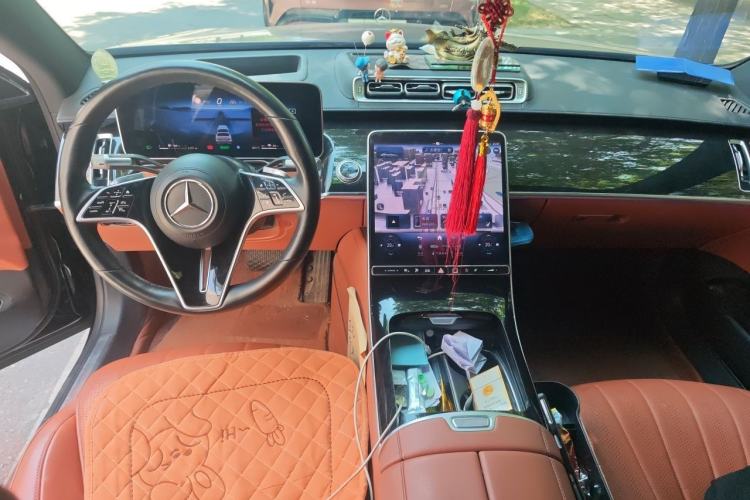 Used Mercedes-Benz S-Class New Energy 2024 S 450 e L Plug-in Hybrid Sedan Center Console